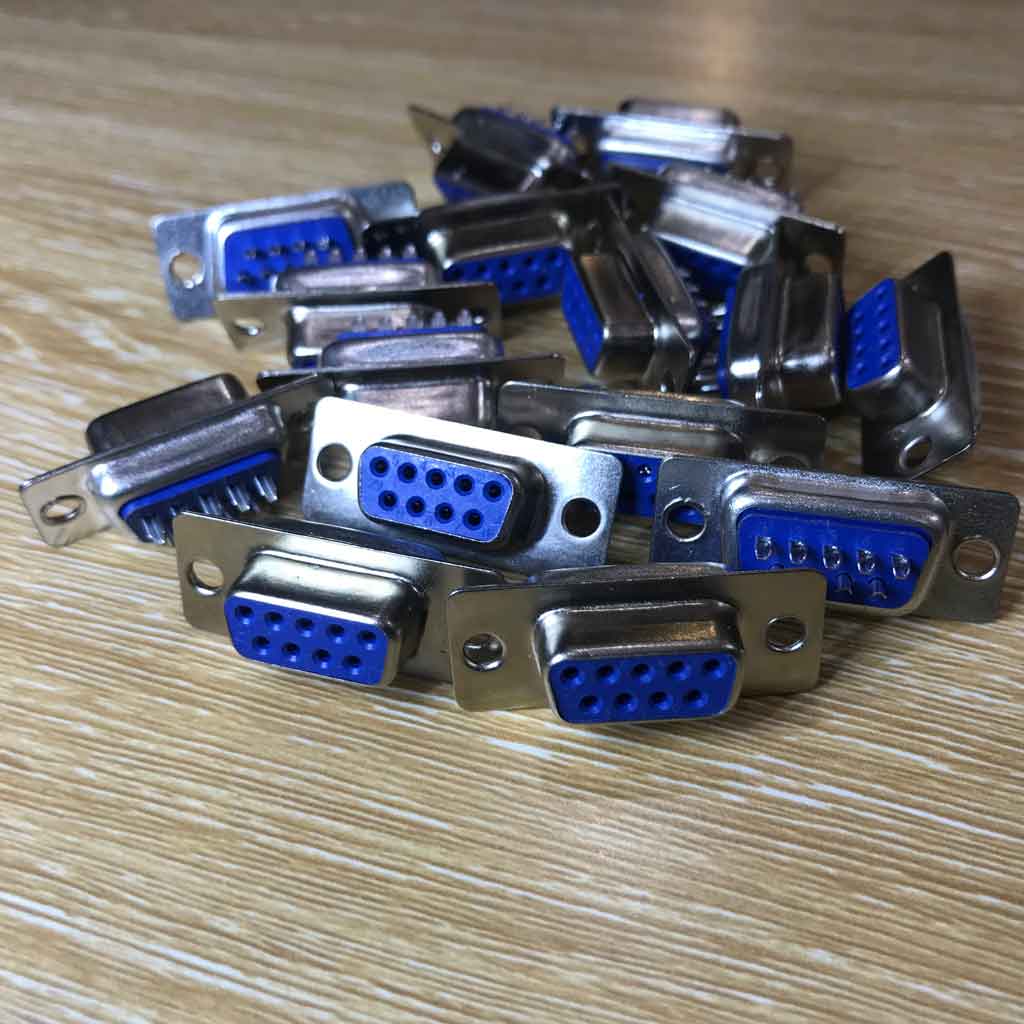 Rắc hàn d-sub 9 pin female XM2D-0901